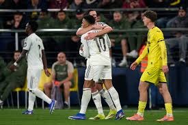 代表阿根廷队出场80次，德保罗获赠纪念球衣